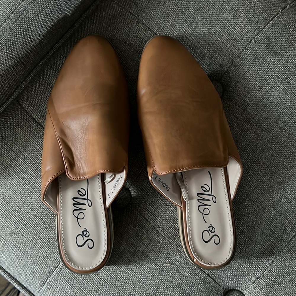 Women’s Slip-on mules size 7.5